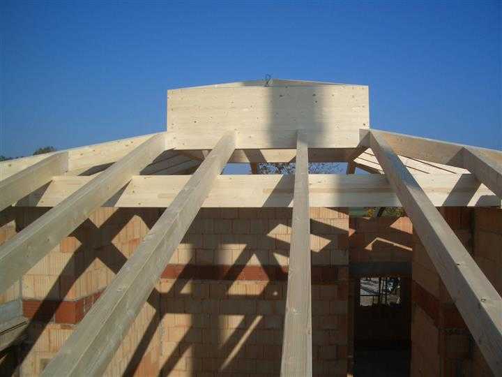 Dachgiebel von Zimmerei Roider in Gündlkofen