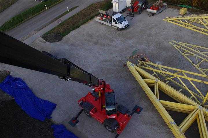 Teleskopstapler von Zimmerei Roider in Gündlkofen